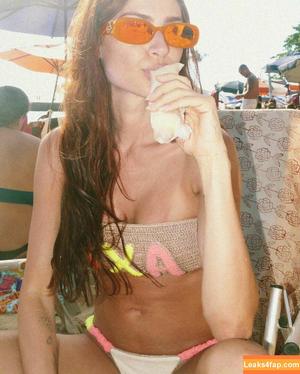 Thaila Ayala photo #0018