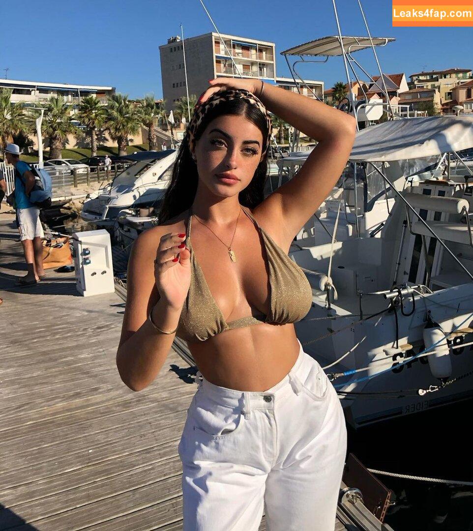 Thais Gauchkarian /  leaked photo photo #0001