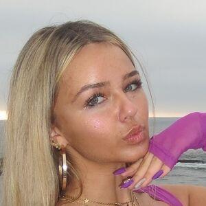 Thalia Hamidi photo #0003