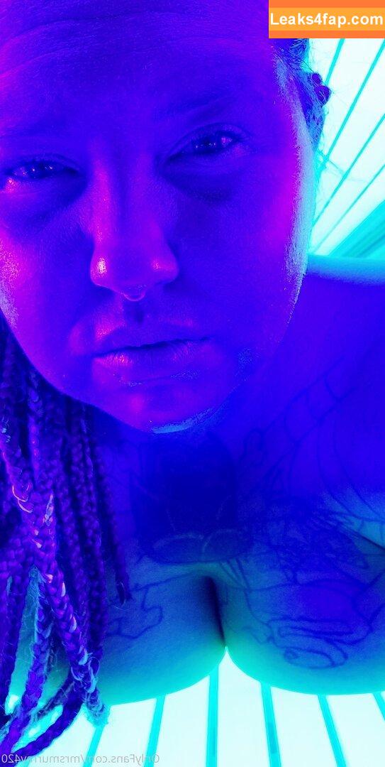 thatbadbitch420 /  leaked photo photo #0007