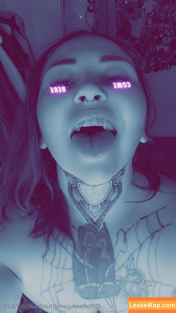 thatbadbitch420 /  leaked photo photo #0020