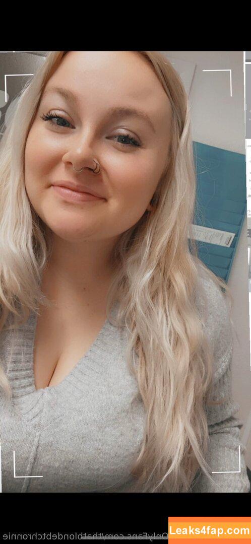 thatblondebtchronnie /  leaked photo photo #0017