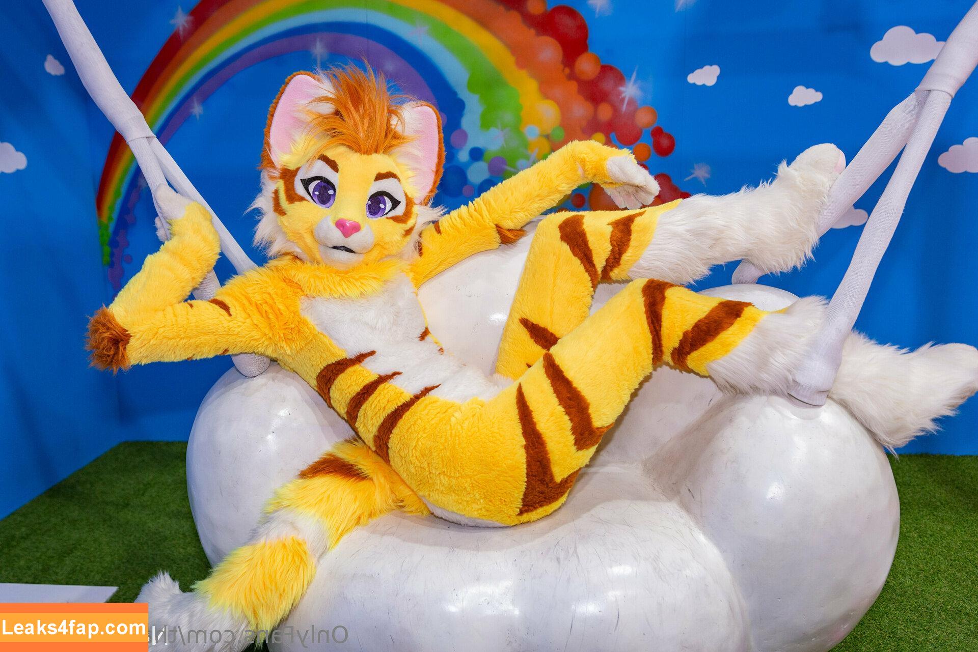 thatyellowkitty /  leaked photo photo #0028