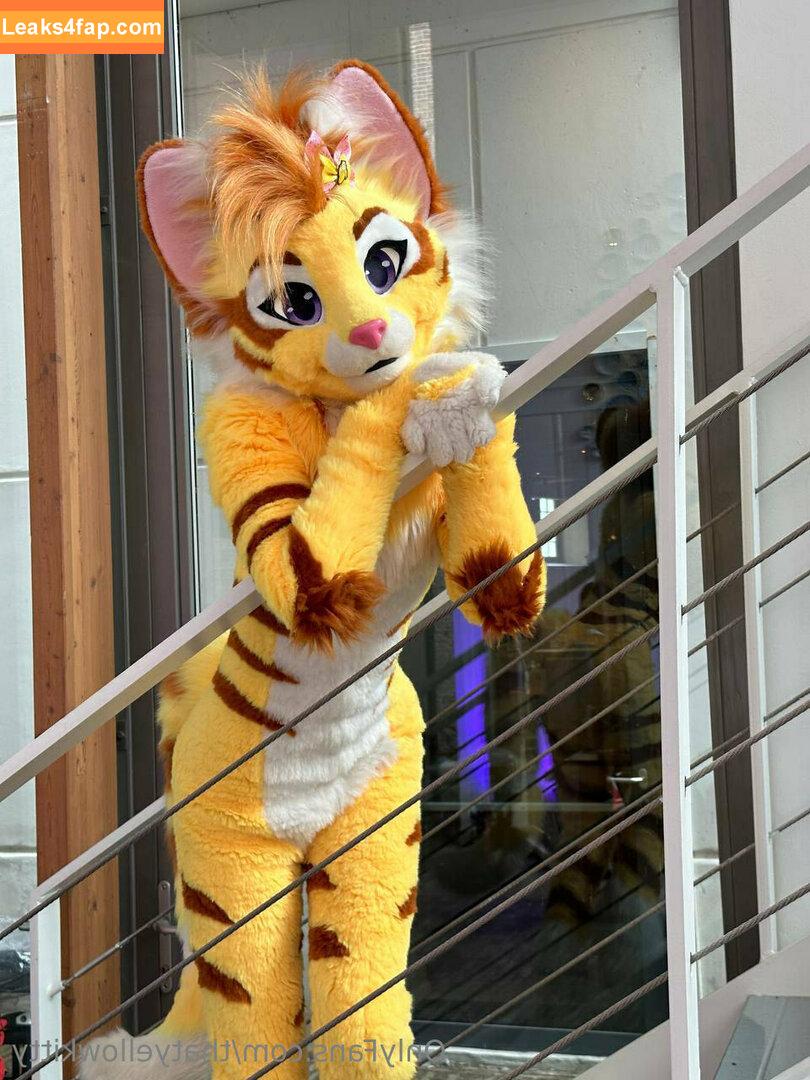 thatyellowkitty /  leaked photo photo #0096