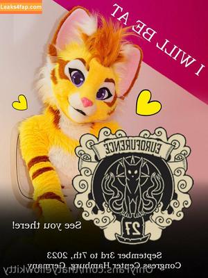 thatyellowkitty photo #0058