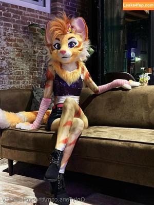 thatyellowkitty photo #0094