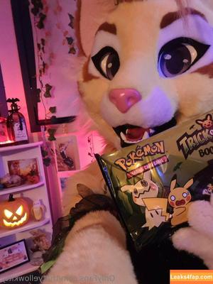 thatyellowkitty photo #0102