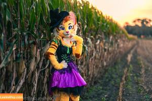 thatyellowkitty photo #0103