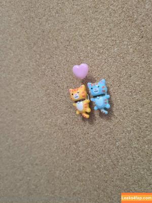 thatyellowkitty photo #0116