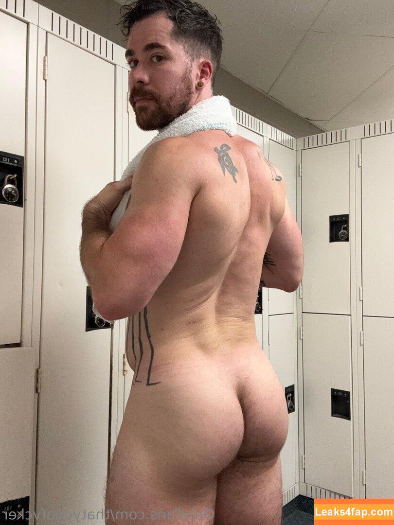 thatyogafvcker /  leaked photo photo #0122