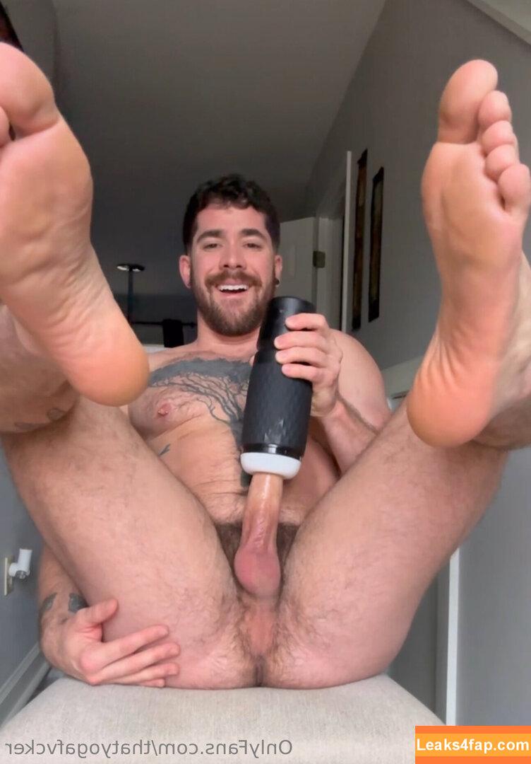 thatyogafvcker /  leaked photo photo #0173