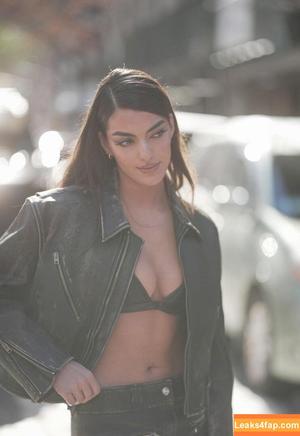 The Best Navels photo #0046