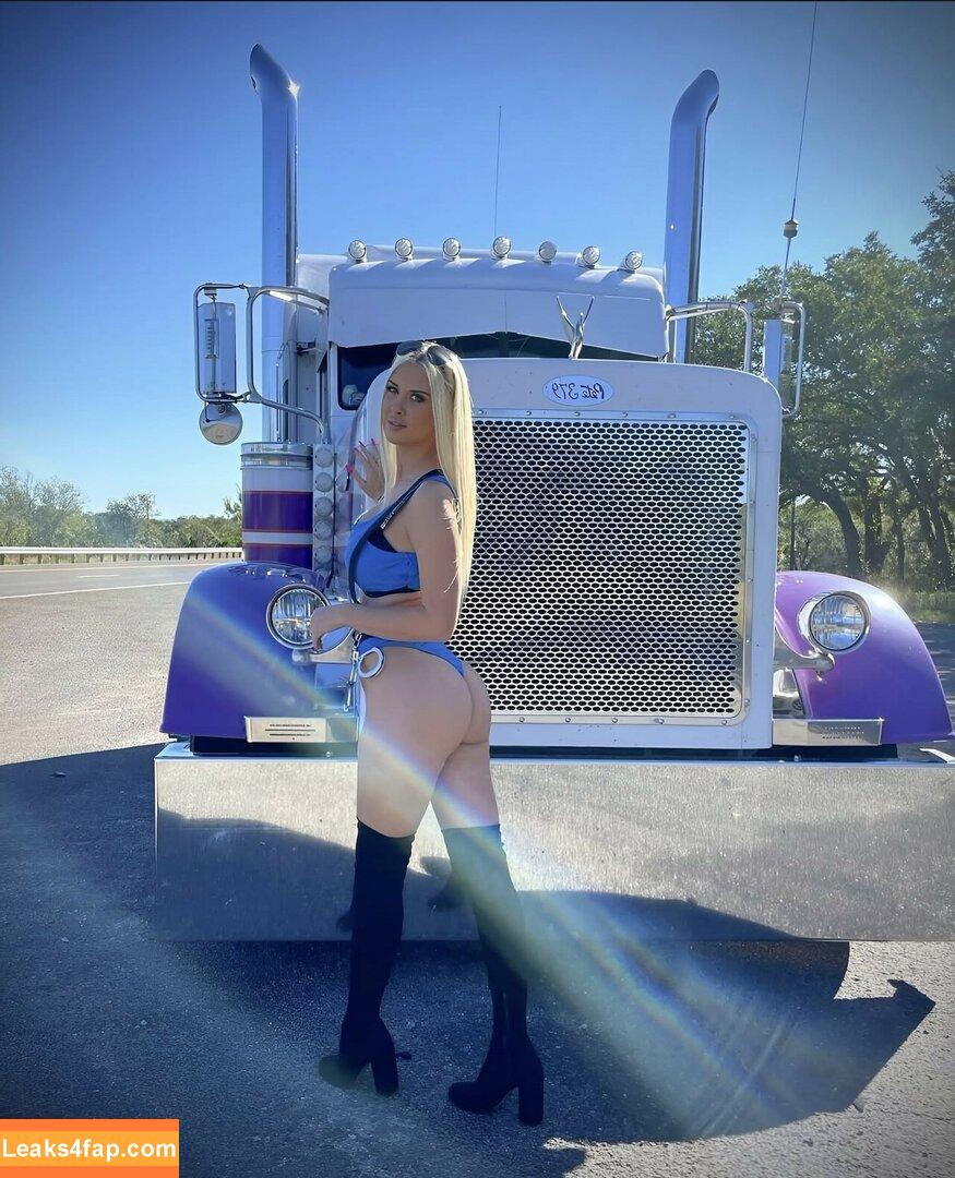 The Big Rig Barbie / thebigrigbarbie / theofficialbigrigbarbie leaked photo photo #0004