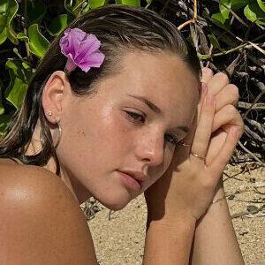 The Definitive 'Petite With An Ass' Megathread photo #0006