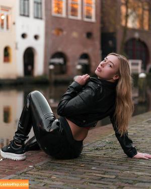 The Dutch Latex Goddess photo #0018