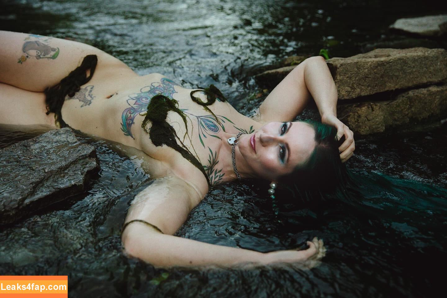 The Emerald Oasis / _theemeraldoasis_ leaked photo photo #0021