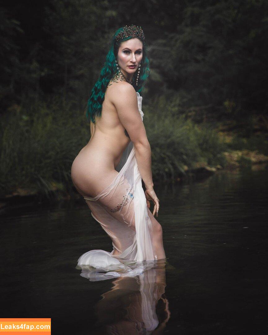 The Emerald Oasis / _theemeraldoasis_ leaked photo photo #0023