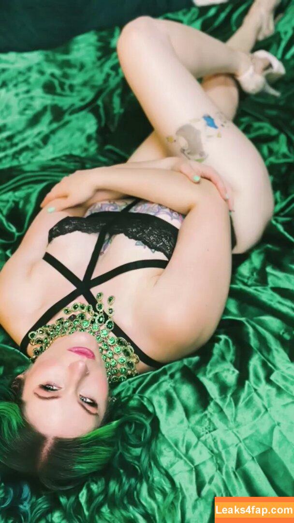 The Emerald Oasis / _theemeraldoasis_ leaked photo photo #0046
