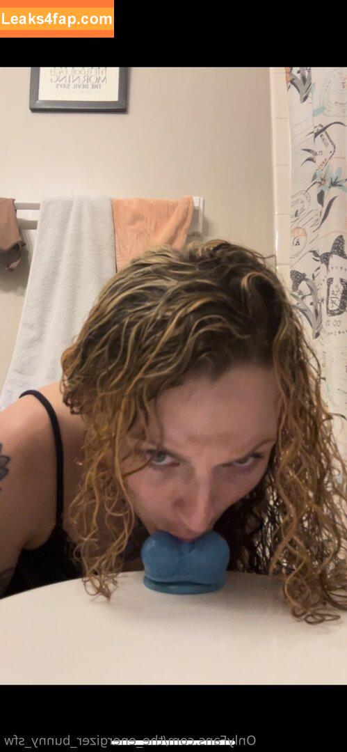 the_energizer_bunny_sfw / theenergizerbunny__ leaked photo photo #0008