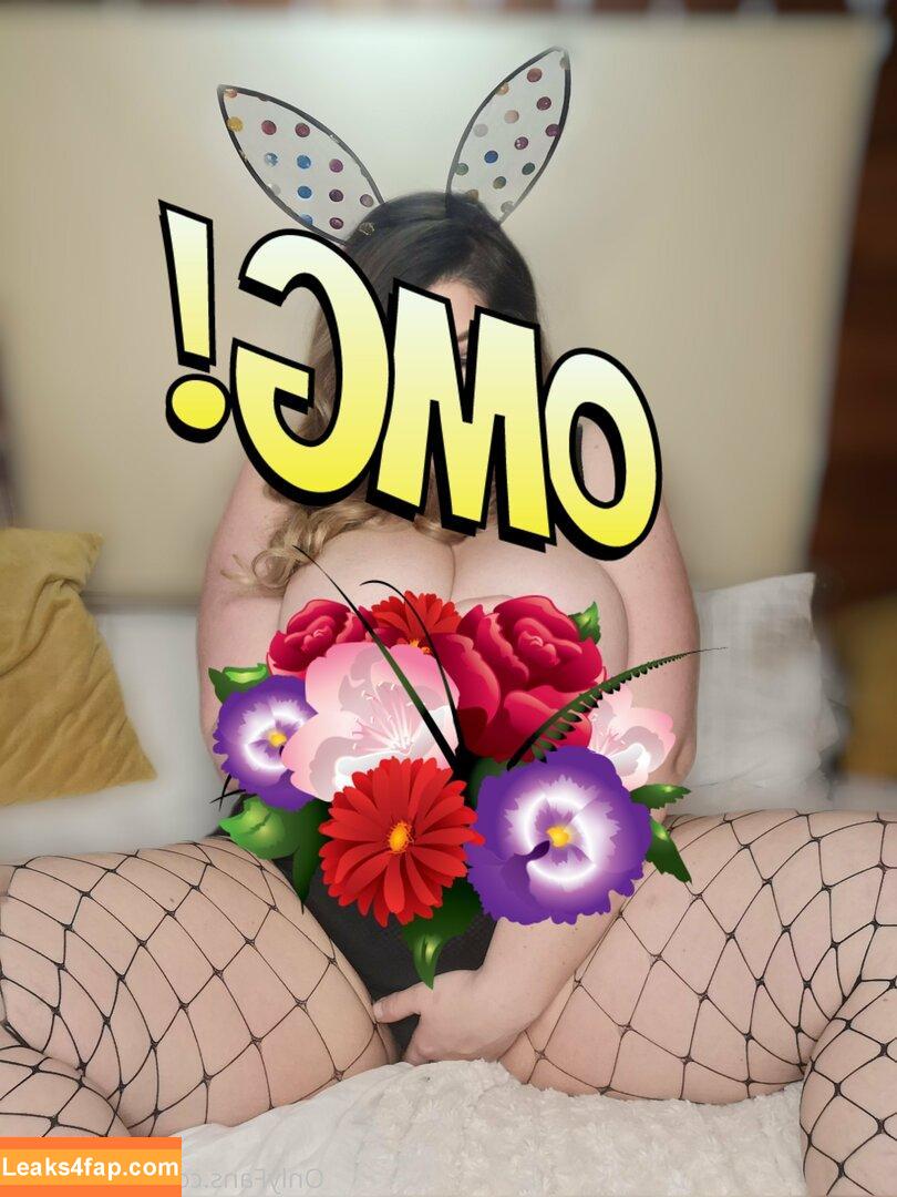 the_kitty_amore_free / itsmomosworld leaked photo photo #0011