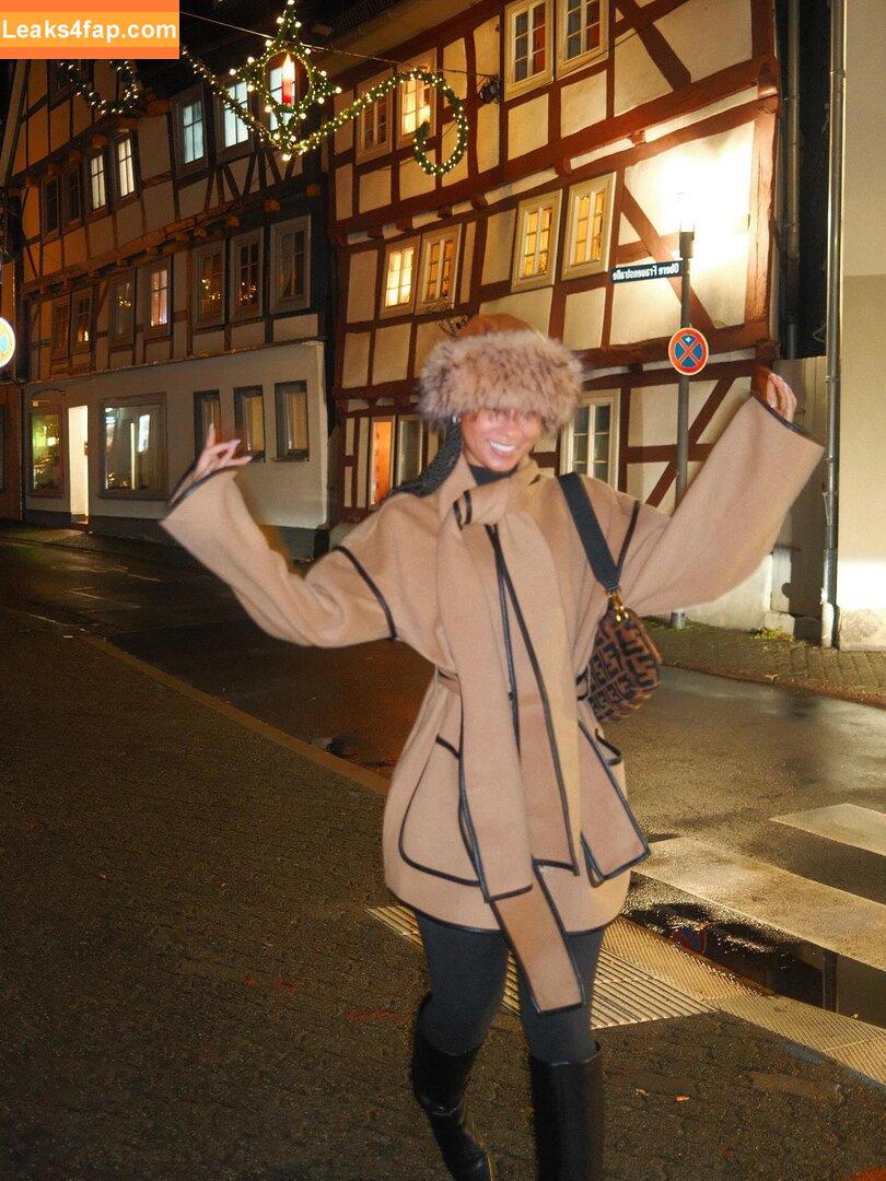 The Learmann Twins / Brooke Xo / analearmann leaked photo photo #0148