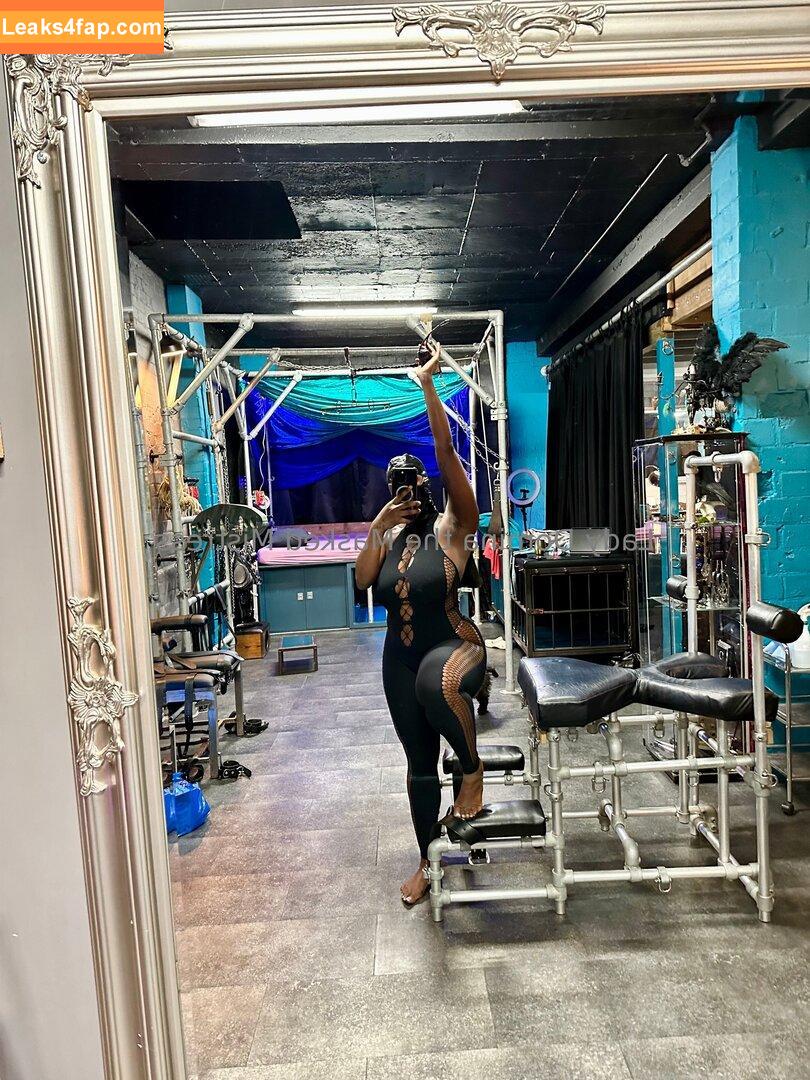 the_maskeddomina / theMaskedDomina leaked photo photo #0004