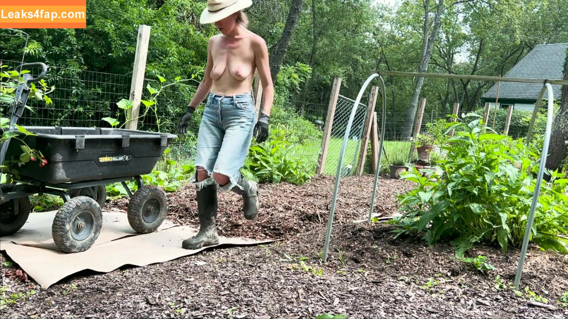 The Naked Gardener / the_naked_gardener / thenakedgardener_official leaked photo photo #0005