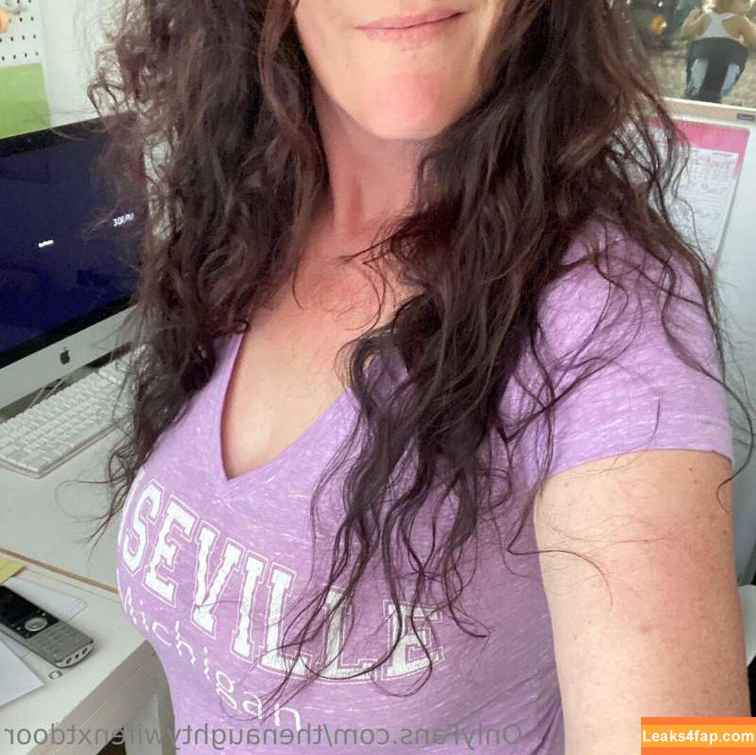 The Naughty Wife Next Door / mrssinful4 / thenaughtywifenxtdoor leaked photo photo #0013