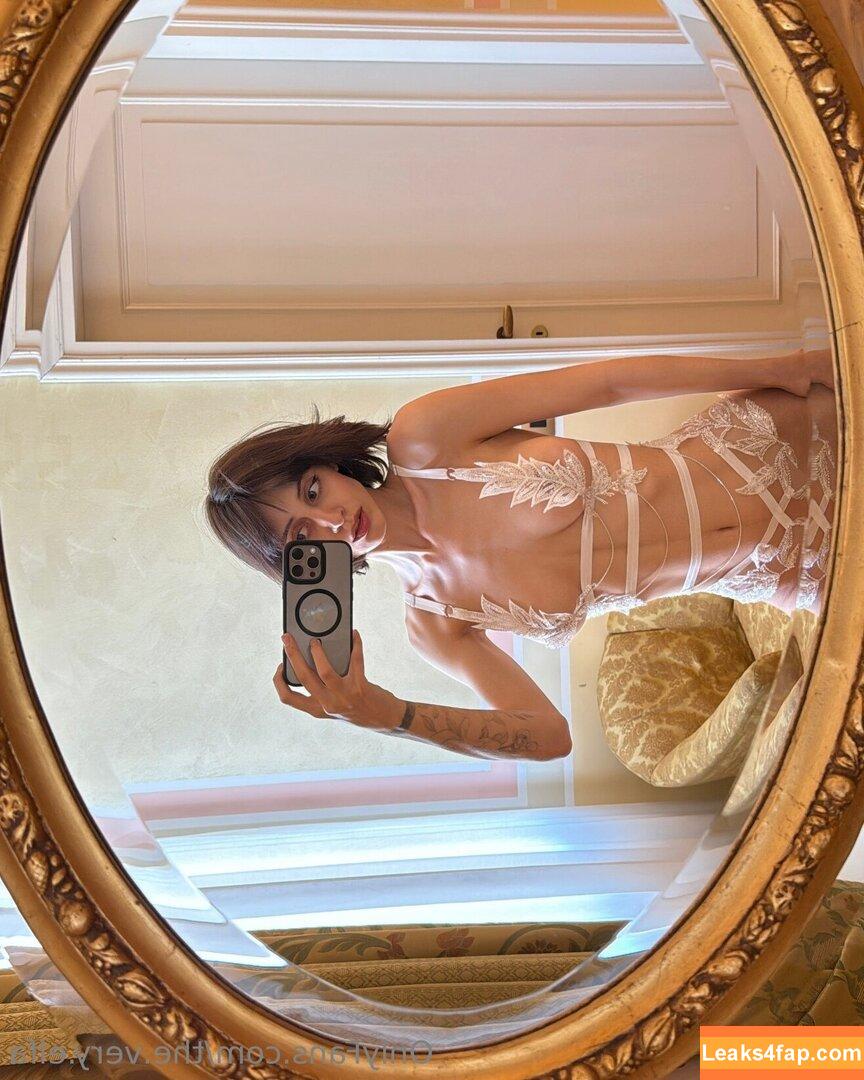 the.very.elfa /  leaked photo photo #0002