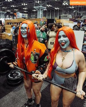 thebuffblond photo #0017