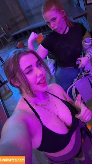 thebuffblond photo #0027