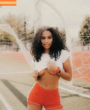 Thecaligirl photo #0590