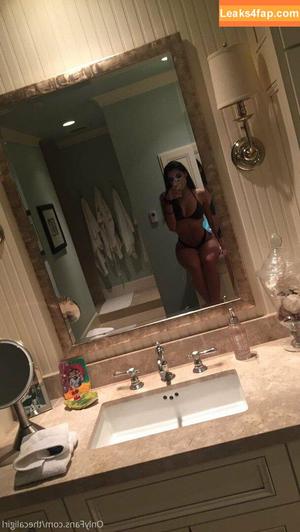 Thecaligirl photo #0591