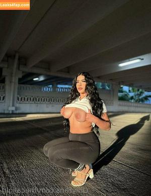 Thecaligirl photo #0882