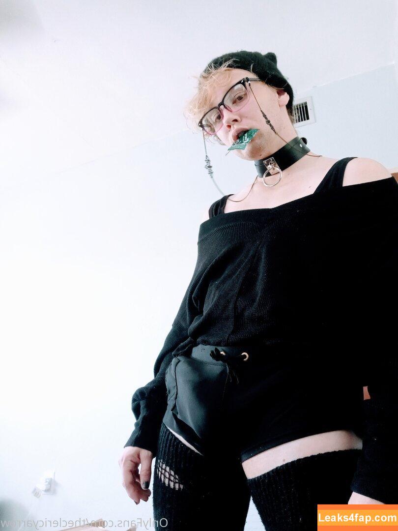 theclericyarrow /  leaked photo photo #0012