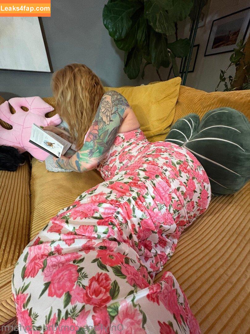 thecozyfarm / the_cozyfarm leaked photo photo #0011