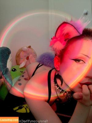 TheCrimsonCount photo #0002