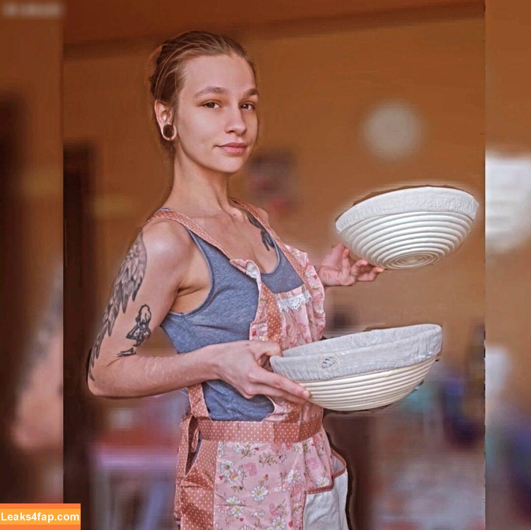 TheDevilInside / chellys.breadfactory leaked photo photo #0028