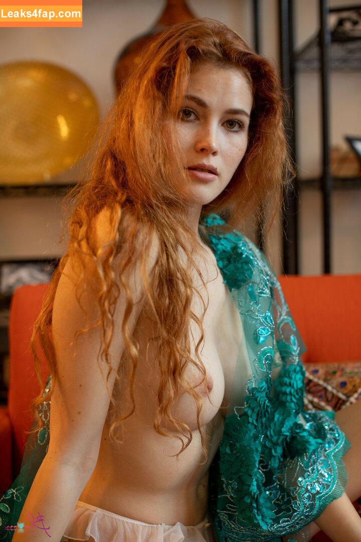 theemilybloom / heidi.rom / heidi_rom leaked photo photo #0047