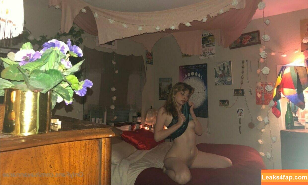 theesavannawhitee / vannnnawhiteee leaked photo photo #0140