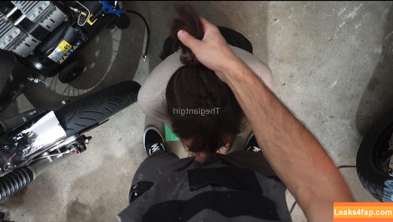 thegiantgirl / thegiantsgirl leaked photo photo #0006