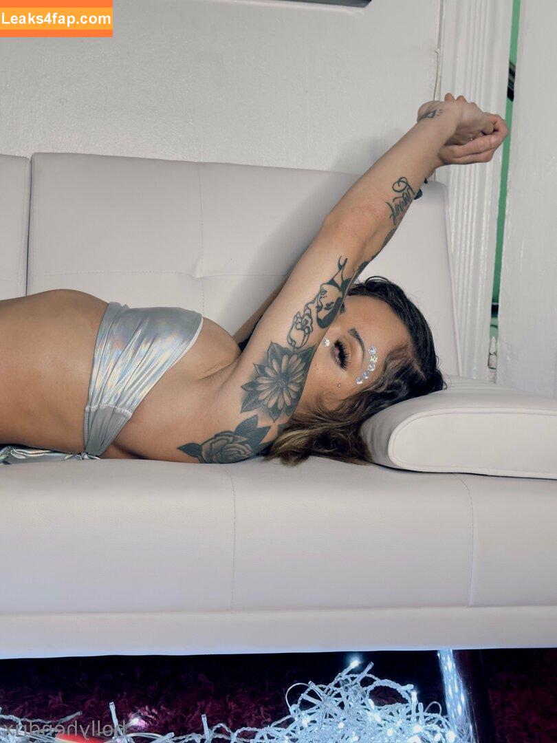 thehollyhendrix / itshollyhendrix leaked photo photo #0146