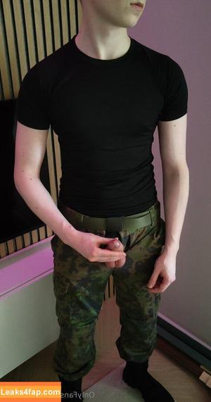 thehotleo photo #0001