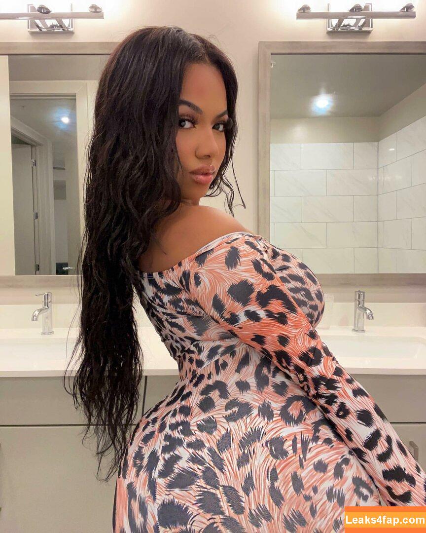 thelailalove /  leaked photo photo #0044