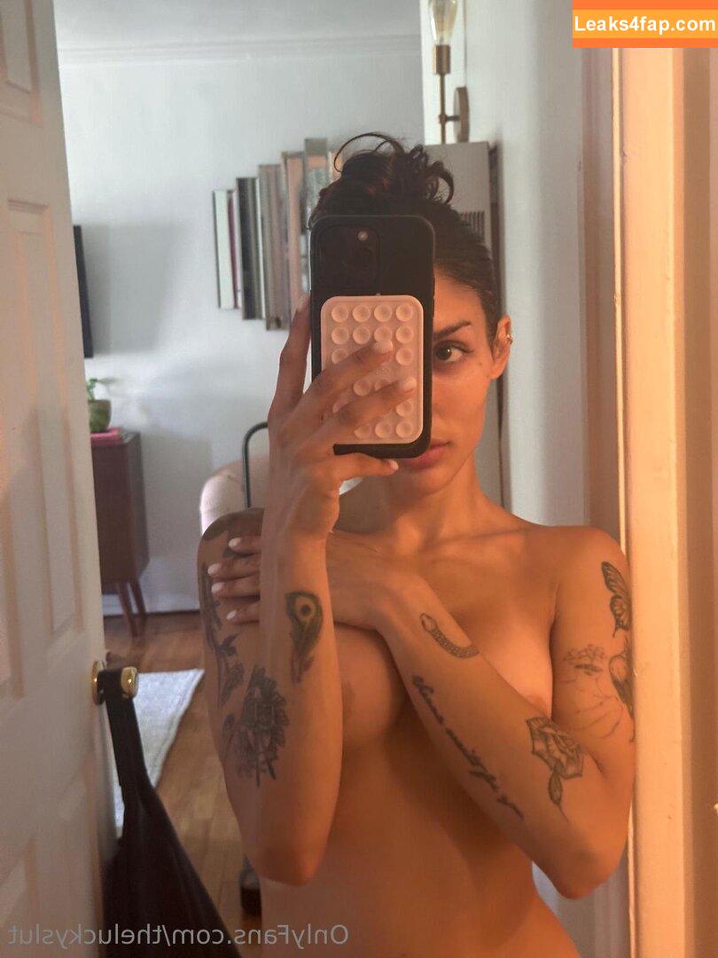 theluckyslut / theluckyslut_ leaked photo photo #0086