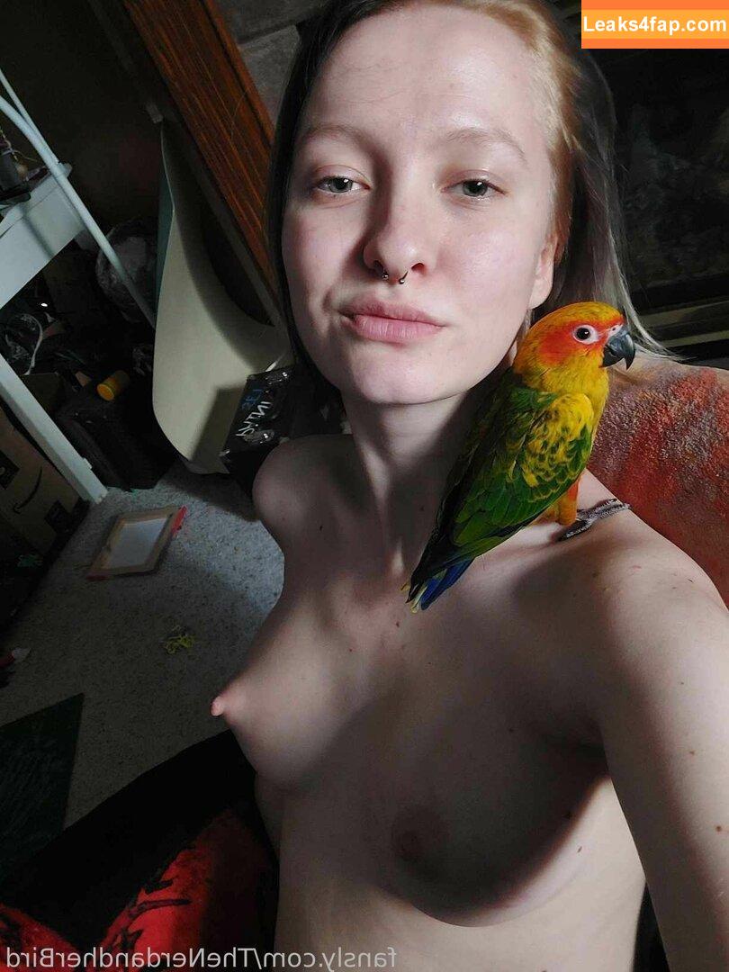 TheNerdandherBird / the_berd_nird leaked photo photo #0015