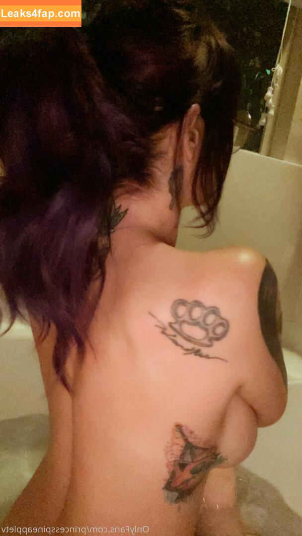 theonlinegirlfriend / wildaboutpineapple leaked photo photo #0009