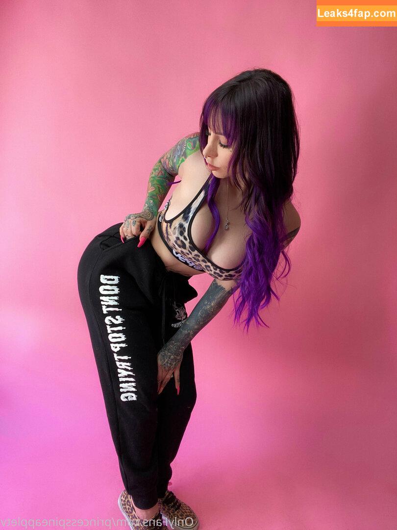 theonlinegirlfriend / wildaboutpineapple leaked photo photo #0045