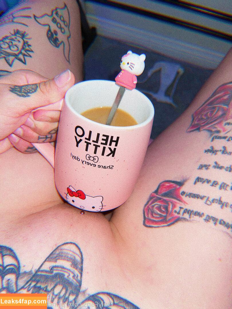 theonlinegirlfriend / wildaboutpineapple leaked photo photo #0146