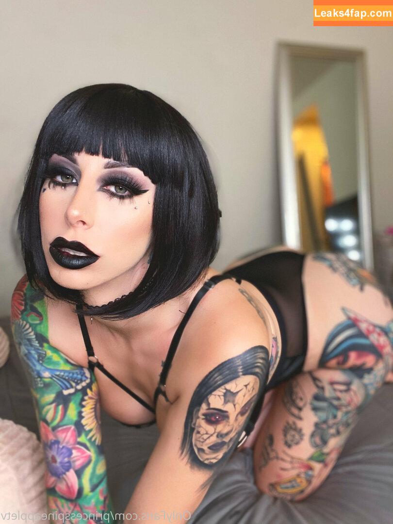 theonlinegirlfriend / wildaboutpineapple leaked photo photo #0312